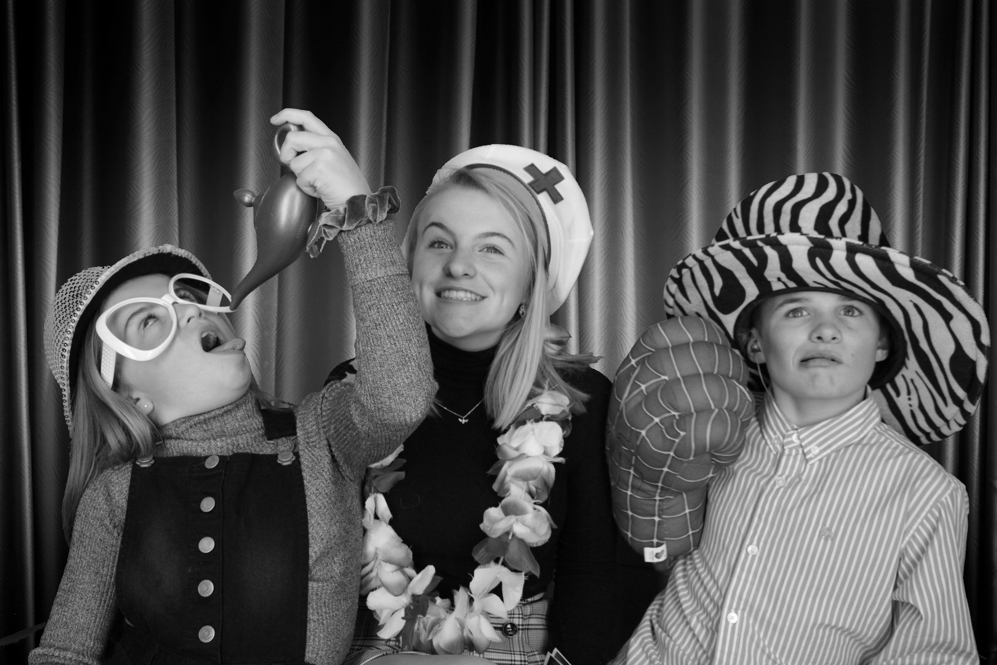Steve's 65th & Susan 60th Birthday | View more photos from the event at gallery.myphotoboothexperience.co.uk/u/MyPhotoBoothExperienceLtd/Steves-65th-Susan-60th-Birthday